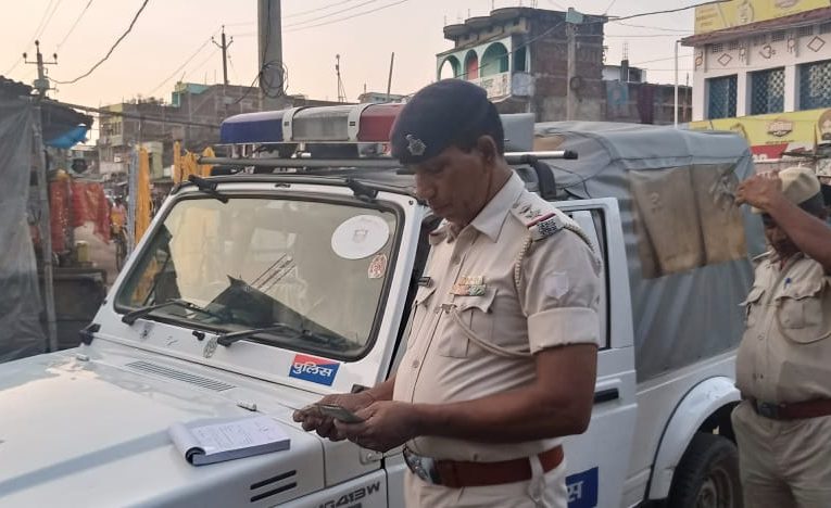 यातायात पुलिस ने वसूला सात हजार रुपए का जुर्माना