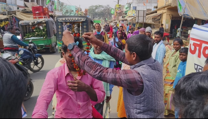 सड़क सुरक्षा जागरूकता अभियान जन जन सेवा फाउंडेशन की ओर से चलाया गया