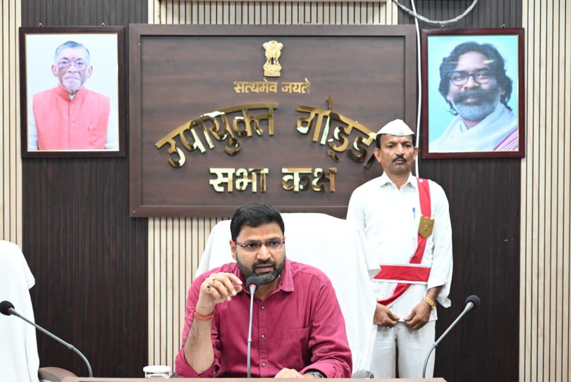 SIR-2026 अभियान में गोड्डा ने पकड़ी रफ्तार, घर-घर पहुंच रहे BLO; वितरण, संग्रहण और डिजिटाइजेशन युद्धस्तर पर
