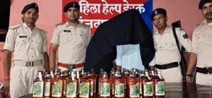 25.2 लीटर देशी शराब के साथ दो युवक गिरफ्तार
